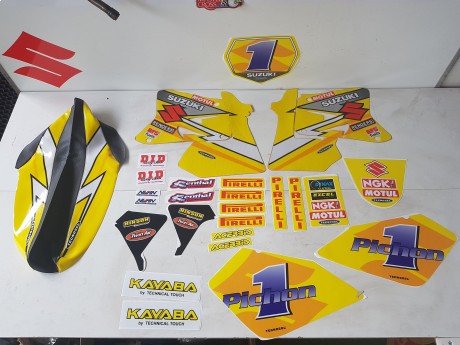 Mastercross - New spare parts, TECNOSEL SEAT AND GRAPHICS KIT SUZUKI  GRAPHICS/SEAT COVER RM 125/250 2002 REPLICA PICHON K-GRIP/PVC (NOS) RM  125/250
